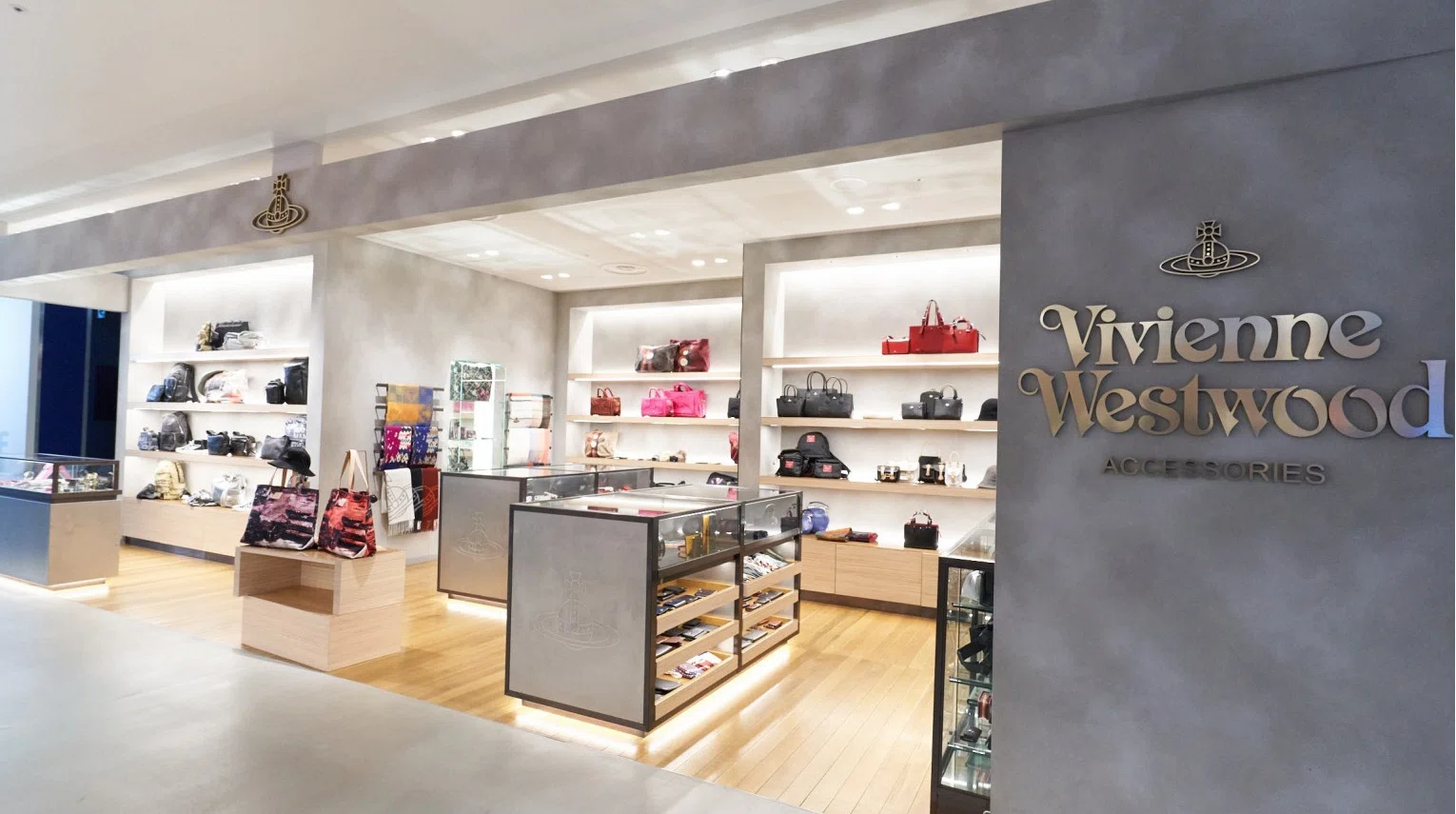Banner 1 - Vivienne Westwood Store US