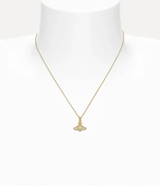 Noella Pendant Necklace