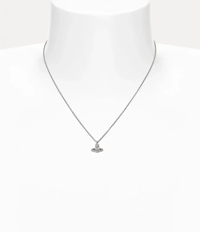Oslo Pendant Necklace