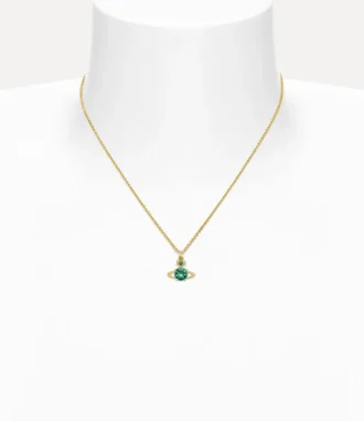 Reina Pendant Necklace